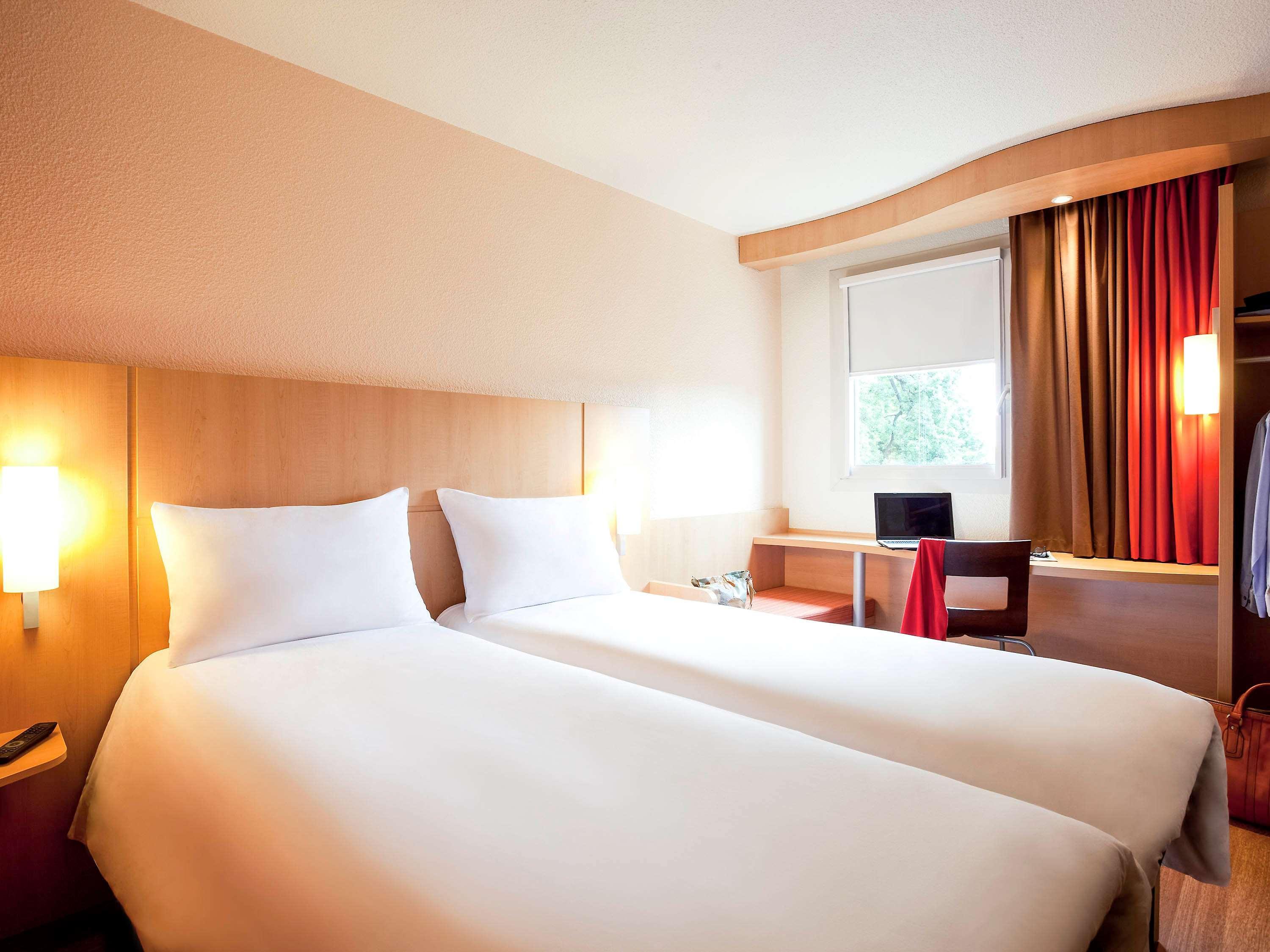 Ibis Lyon Est Chaponnay Hotel Luaran gambar