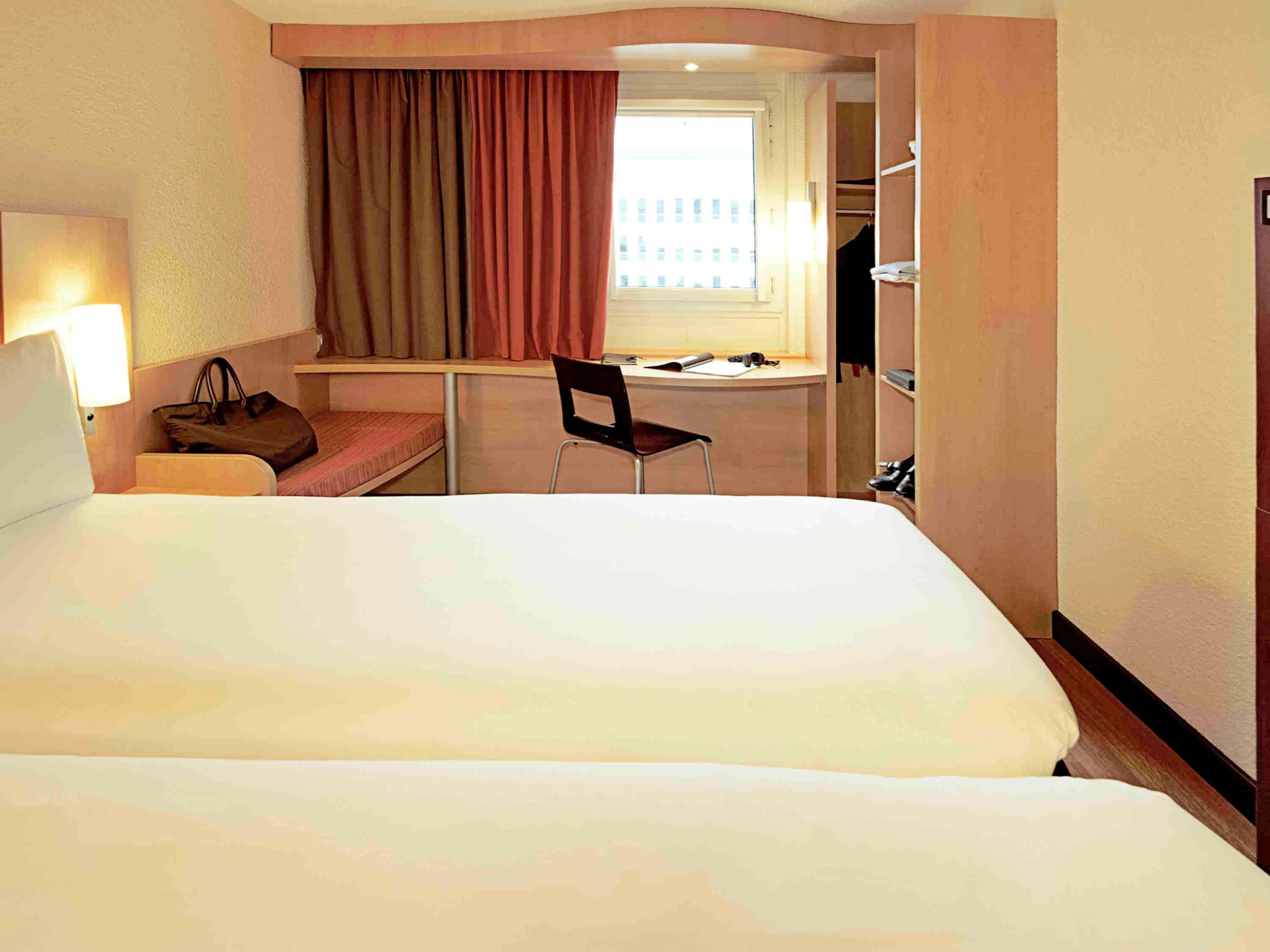 Ibis Lyon Est Chaponnay Hotel Luaran gambar