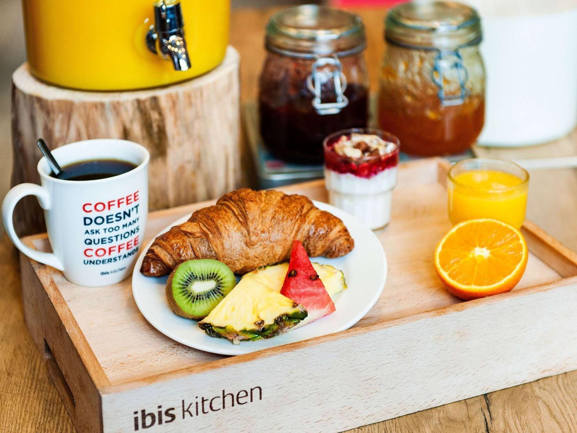 Ibis Lyon Est Chaponnay Hotel Luaran gambar